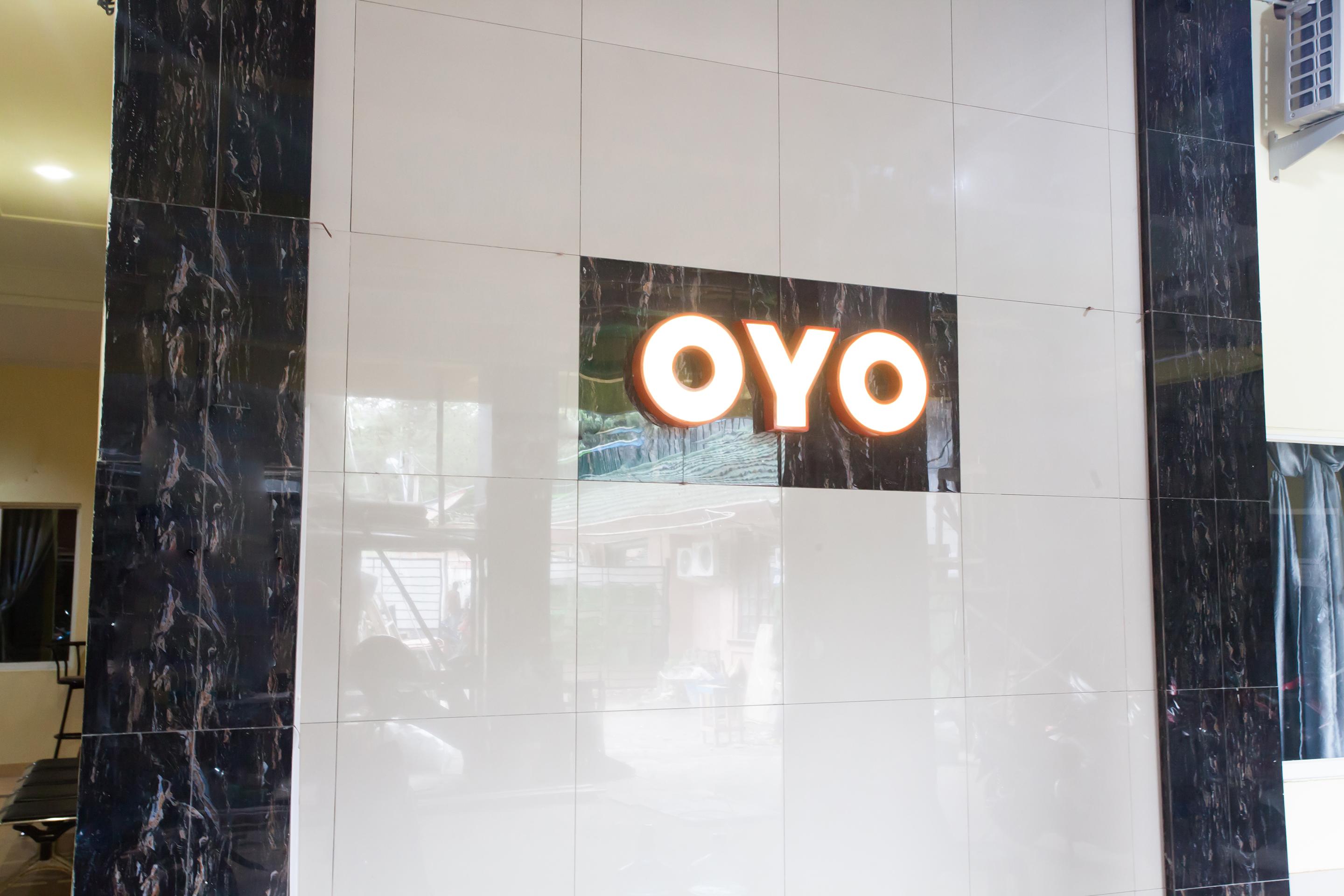 Oyo 990 Stadion Residence Syariah Medan Eksteriør bilde